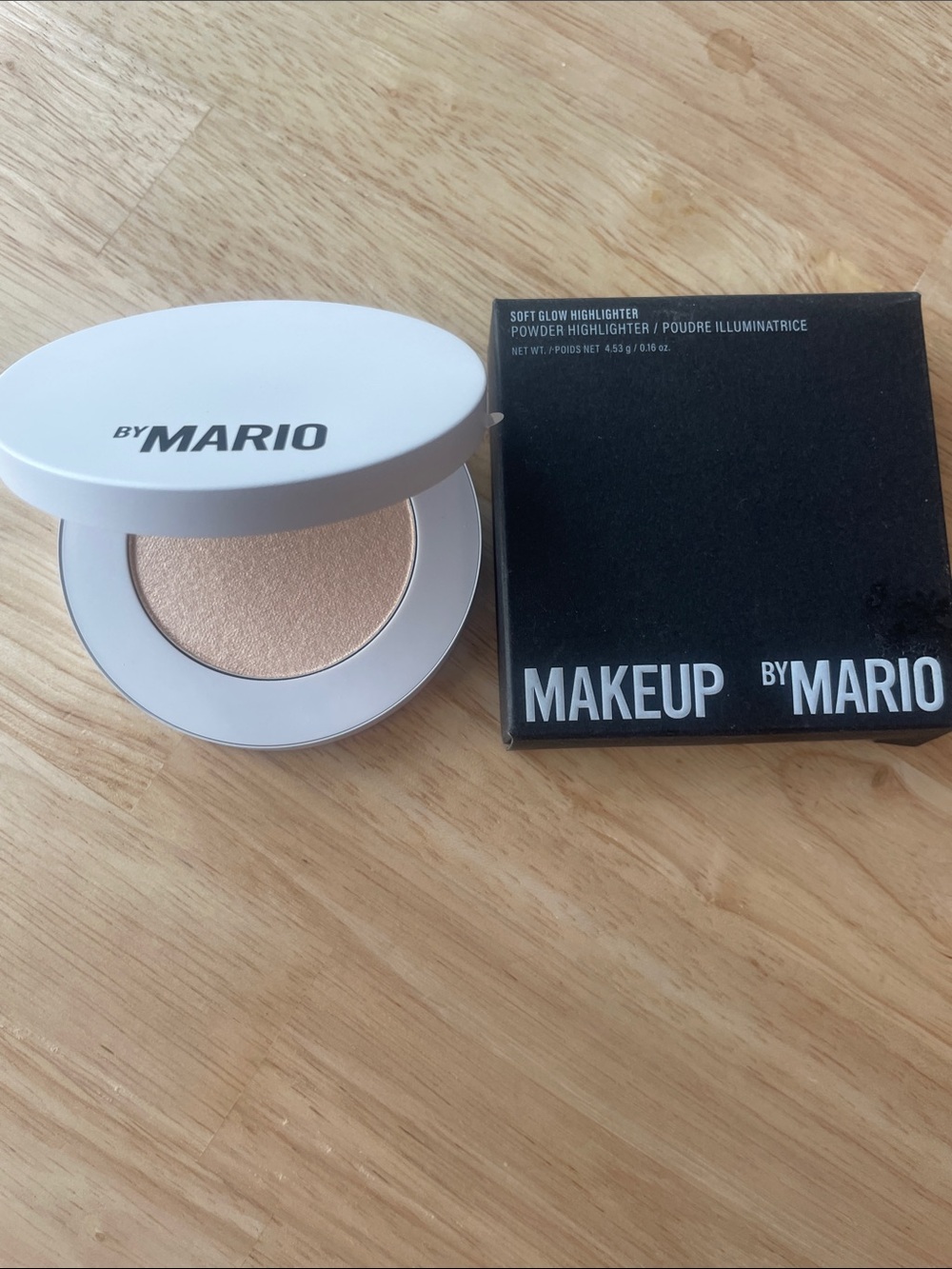 MAKEUP BY MARIO Soft Glow Highlighter – Champagne Beige